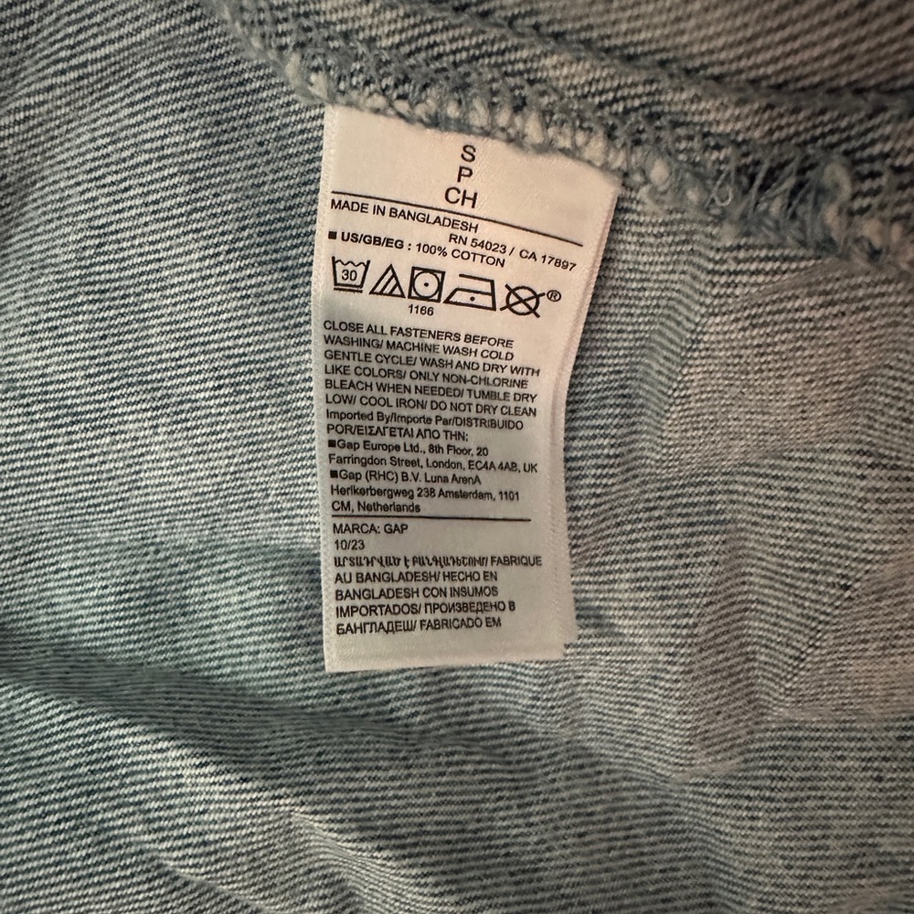 Gap Cinched Oversized Denim Jacket - Picture 9 of 10